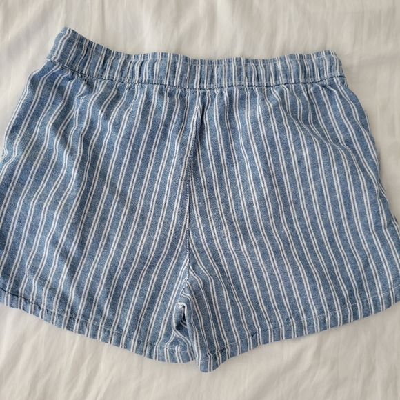 Old Navy Girls Shorts - Picture 2 of 2